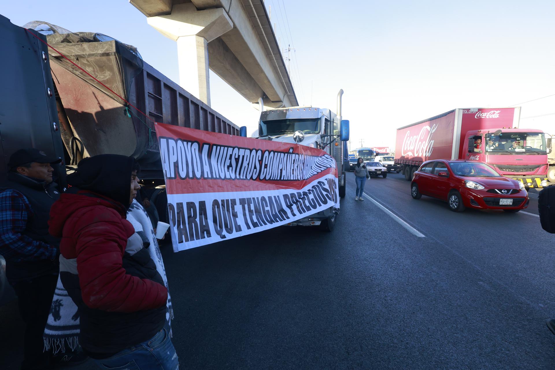 Sin acuerdos en la segunda reunión entre Gobierno, transportistas y productores; bloqueos serán reforzados