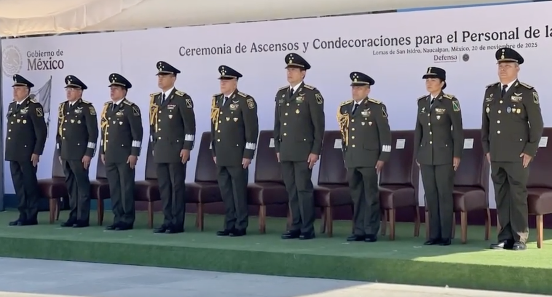 Ceremonia de Ascensos y Condecoración para el Personal de la Secretaría de la Defensa Nacional Ceremonia de Ascensos y Condecoración para el Personal de la Secretaría de la Defensa Nacional