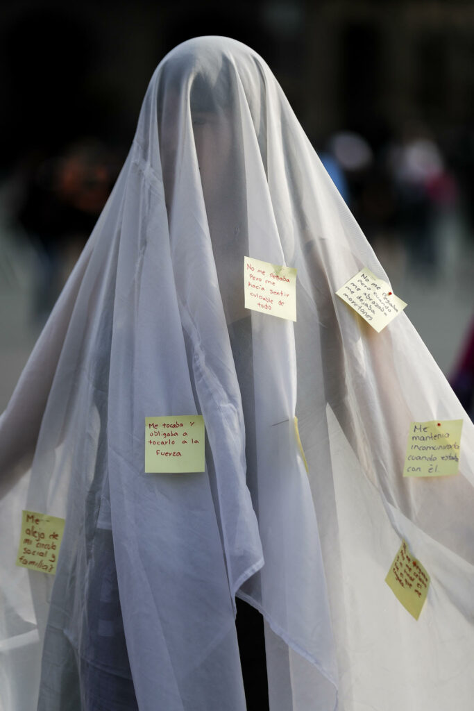 Miles de mujeres urgen frenar la violencia feminicida en México: "No llegamos todas" - cb0fc378a0dd7a6c5656fa52ace1b9d23cdc1512w-683x1024