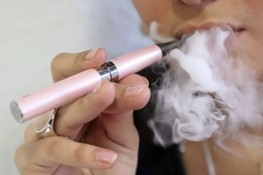 OMS advierte sobre los “falsos reclamos” del cigarrillo electrónico y pide su regulación