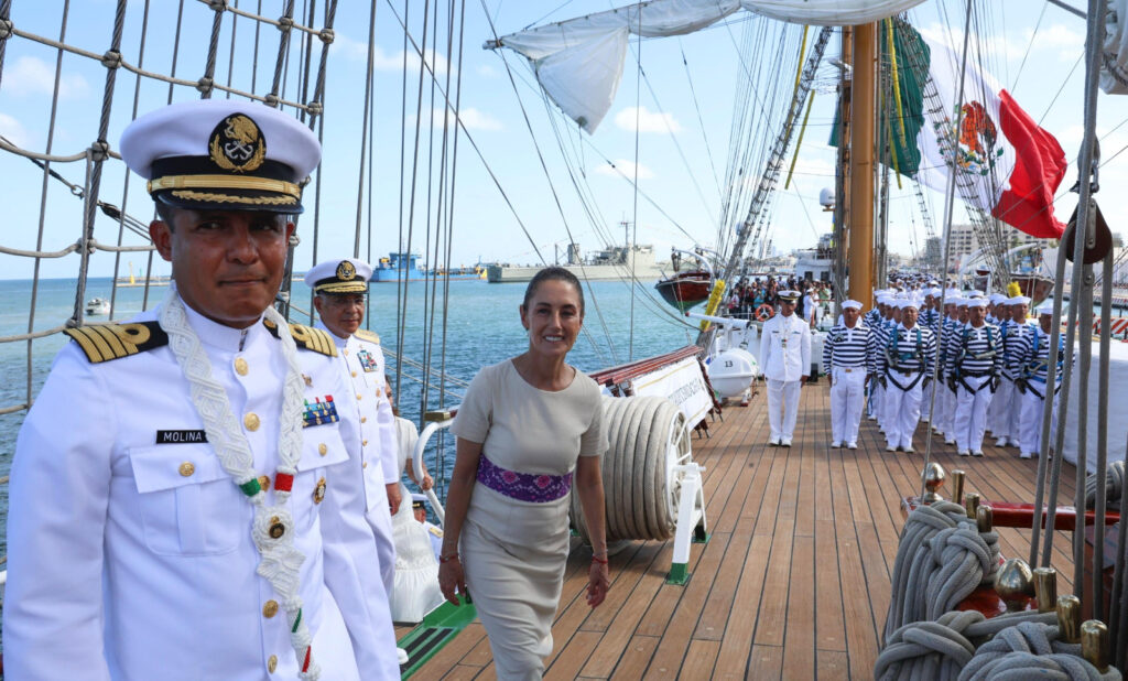 Claudia Sheinbaum aborda por primera vez el Buque Escuela Cuauhtémoc - claudia-sheinbaum-aborda-por-primera-vez-el-buque-escuela-cuauhtemoc-1024x618