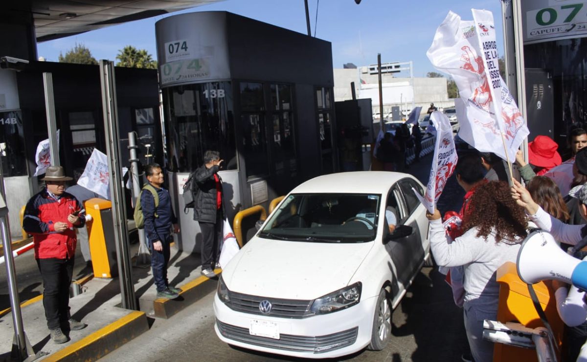 “Es nuestro regalo del Buen Fin”: CNTE da paso libre en 8 casetas