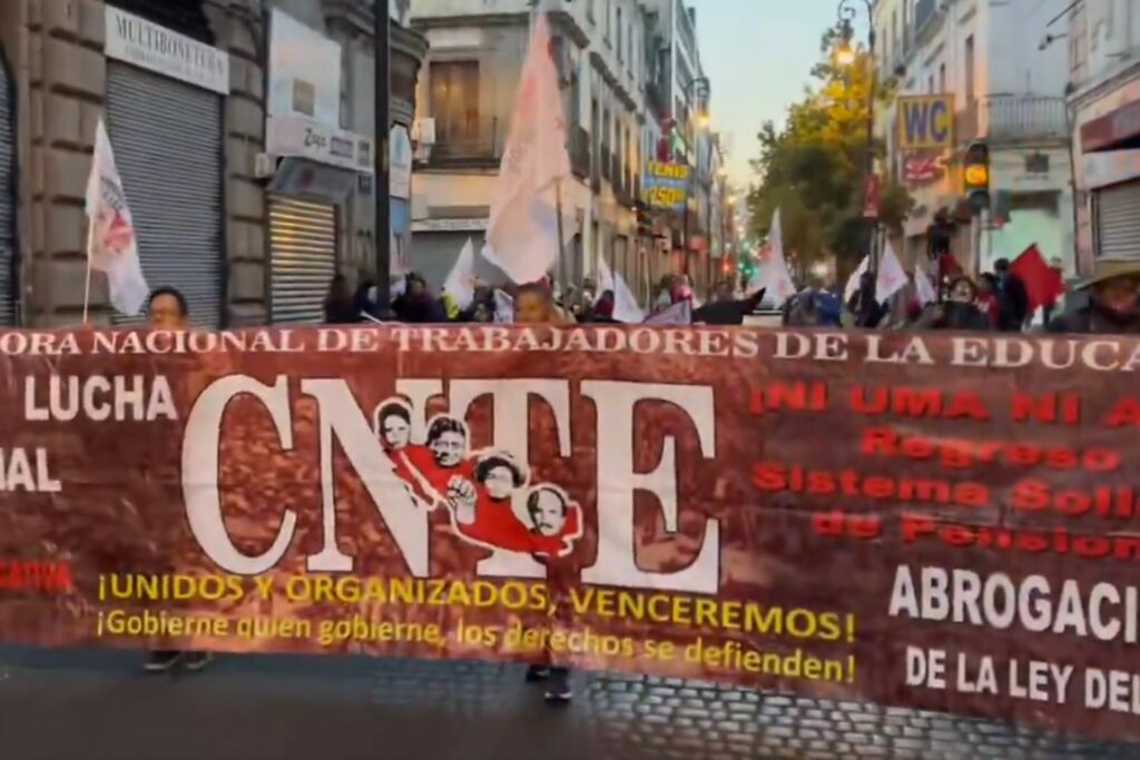 Inician maestros de la CNTE con su paro de 48 horas en CDMX; estos son los puntos afectados