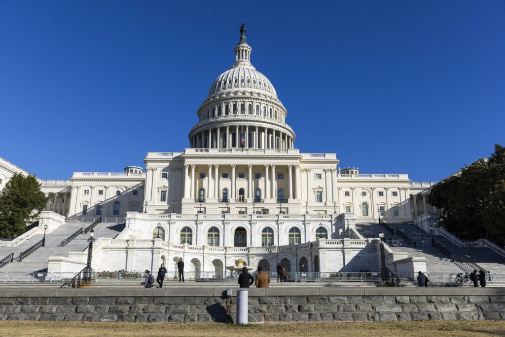 Trump firmará ley para difundir los archivos de Epstein si la aprueba el Congreso