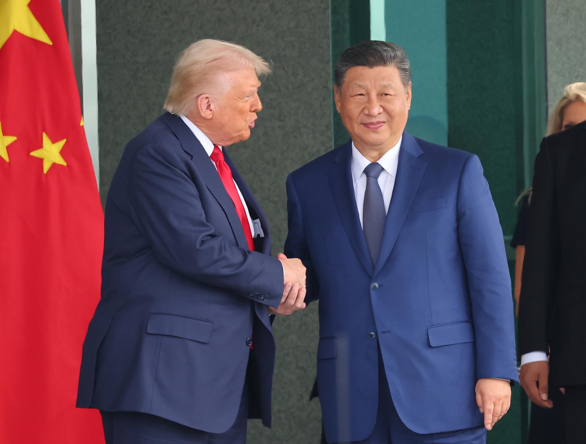 Trump confirma que viajará a China en abril para reunirse con Xi Jinping