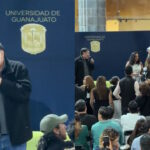 #Video Estudiantes de la Universidad de Guanajuato confrontan a Noroña