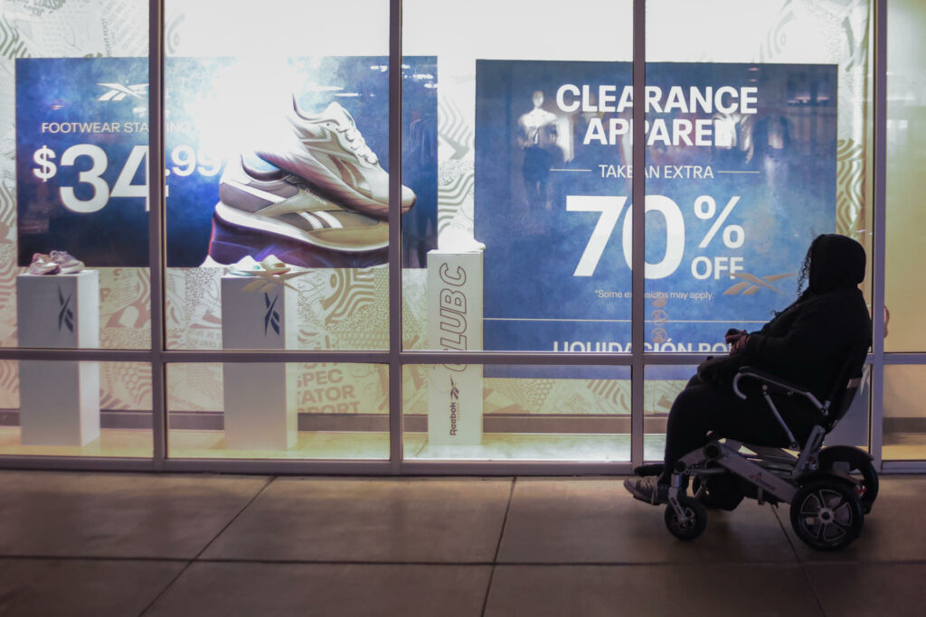 El Black Friday llega a EE.UU. entre incertidumbre económica y menor gasto de consumidores - f128bb29f4ddc05027341c9910f0c1a2116ef56fw-1024x683