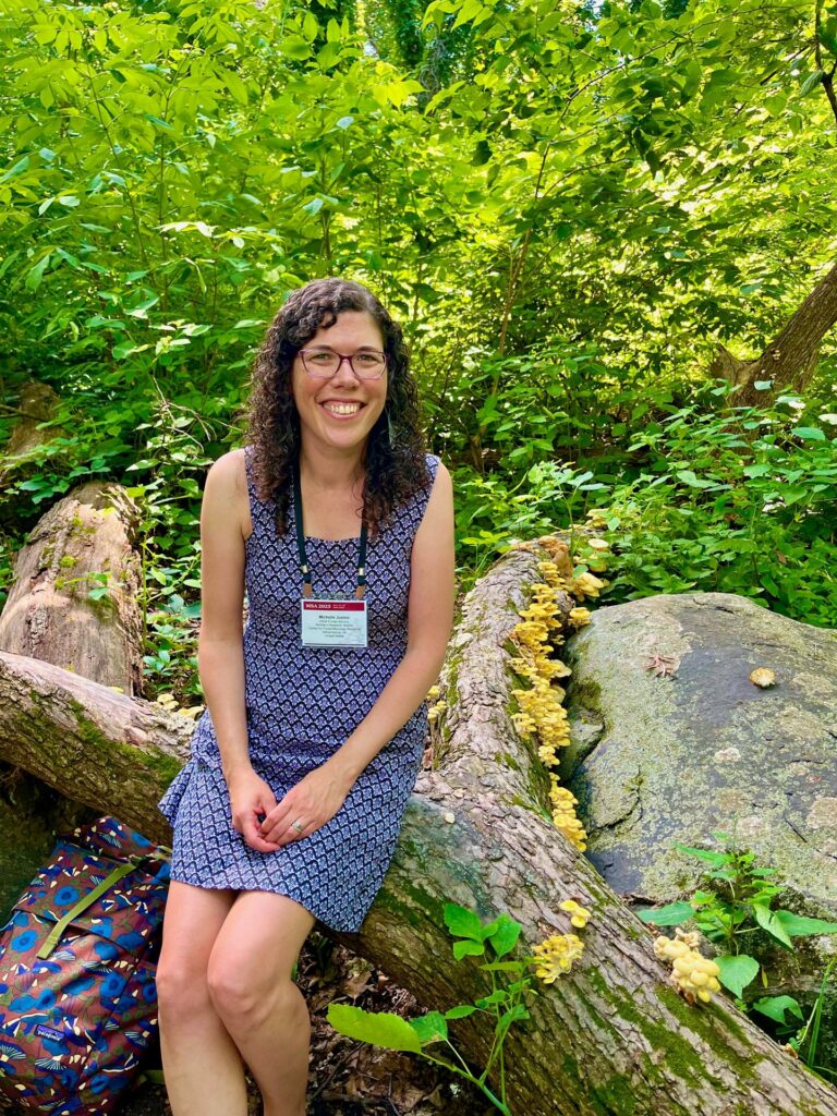 Científica de Florida alerta sobre la propagación de hongos ostra dorados en el estado - fc63a591ebfb8d7639e3c31cf26da81051c00cf4w-768x1024