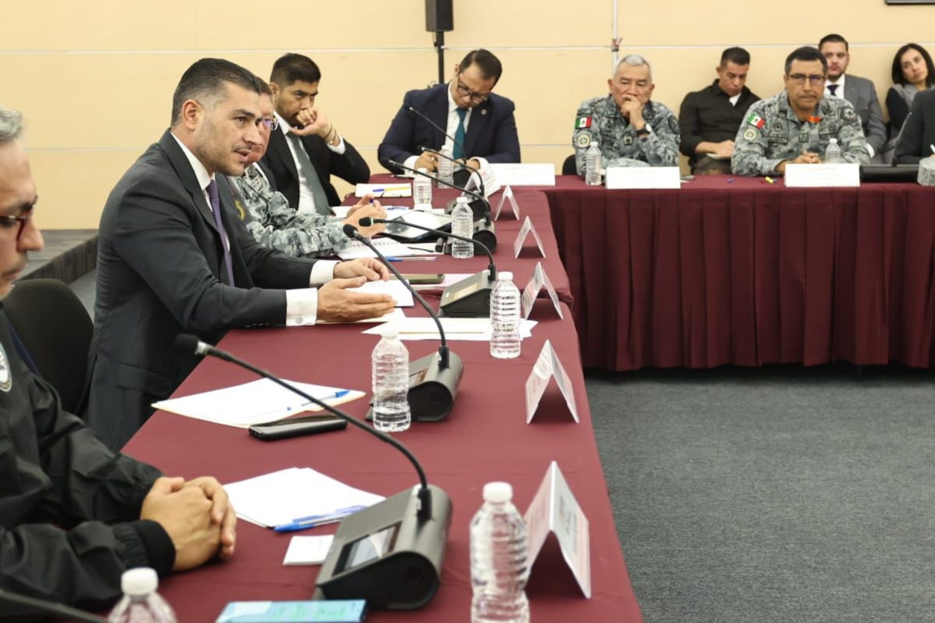 García Harfuch se reúne con cámaras y asociaciones del autotransporte; acuerdan mayor seguridad en carreteras