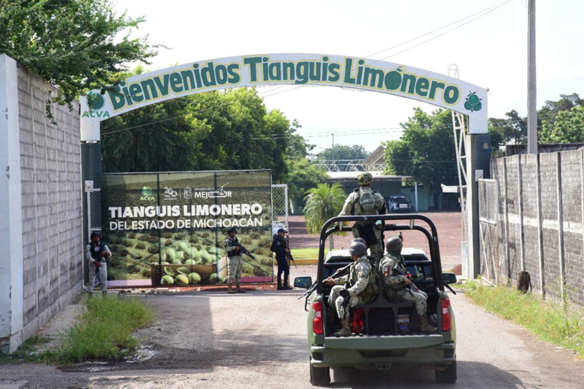 Guardia Nacional fortalece la seguridad en Apatzingán como parte del Plan Michoacán Guardia Nacional fortalece la seguridad en Apatzingán como parte del Plan Michoacán