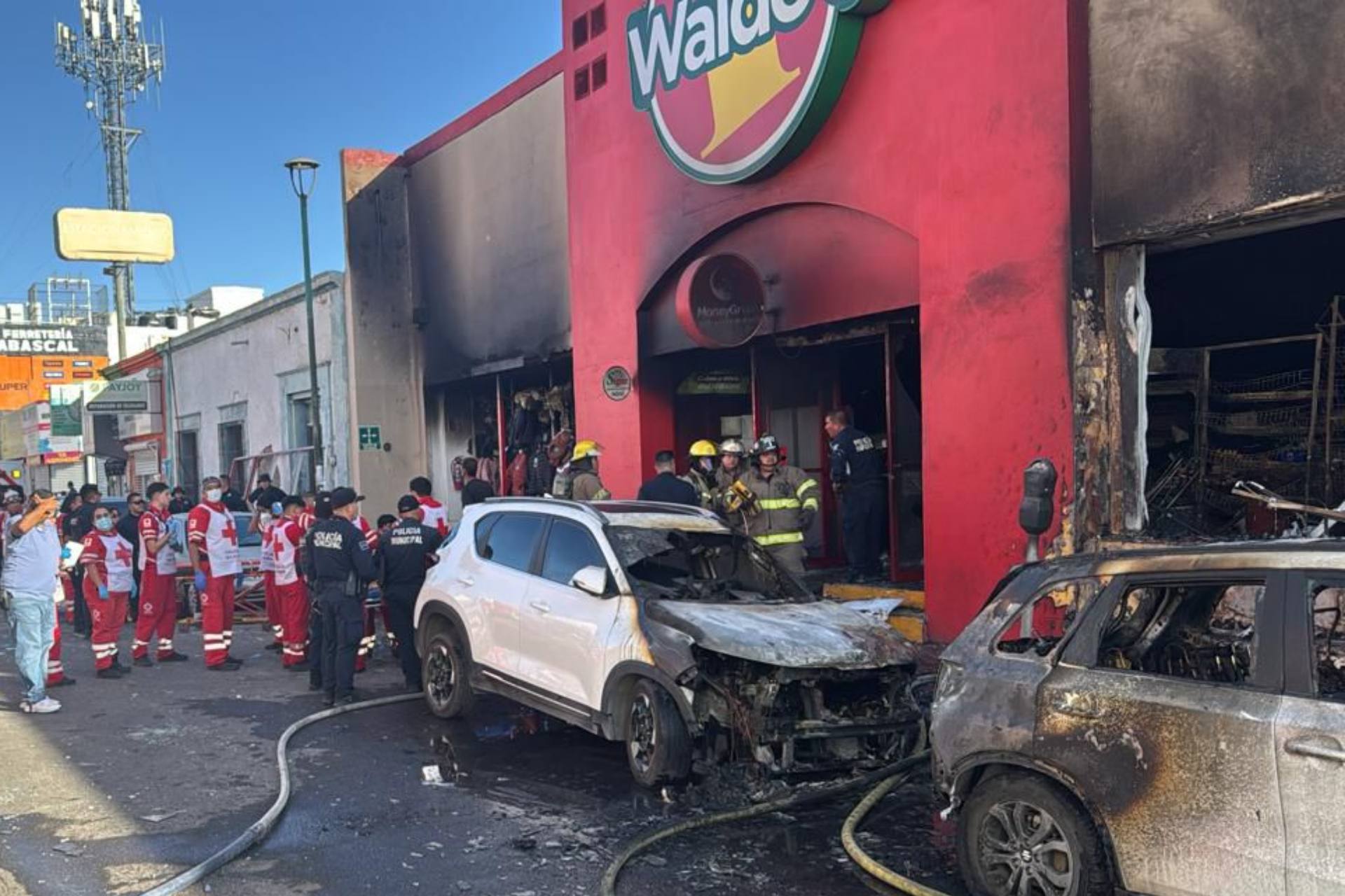 Incendio en tienda Waldo’s en Hermosillo, Sonora; se reportan 22 muertos Incendio en tienda Waldo’s en Hermosillo, Sonora; se reportan 22 muertos