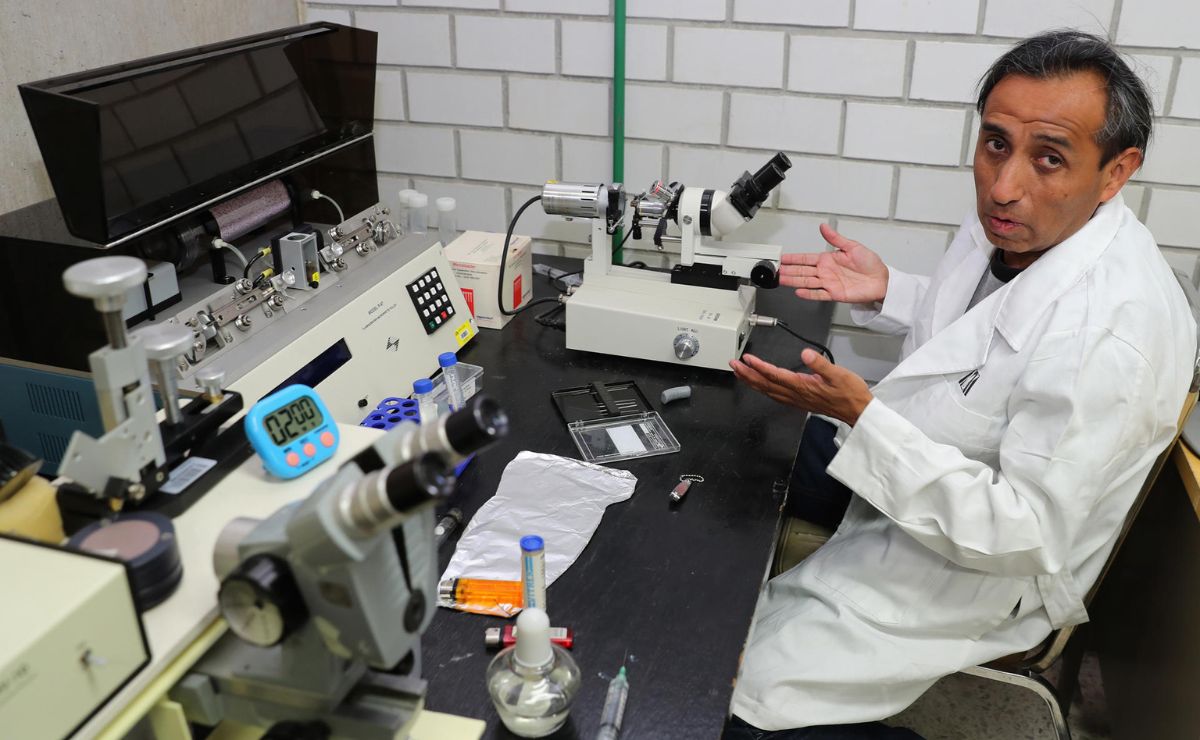 México inicia nueva era de biotecnología animal tras su primer borrego clonado - investigador-jose-luis-rodriguez