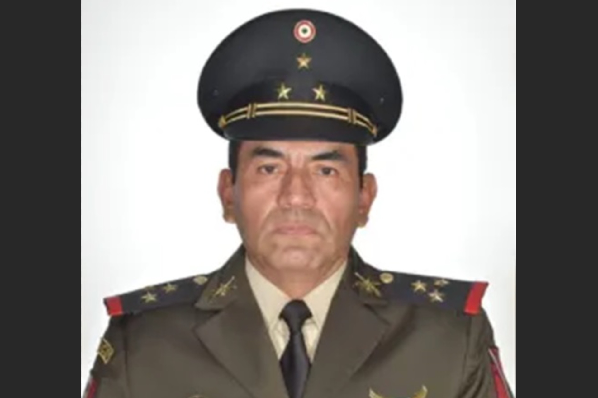 Buscan en todo el país al jefe de escoltas de Carlos Manzo