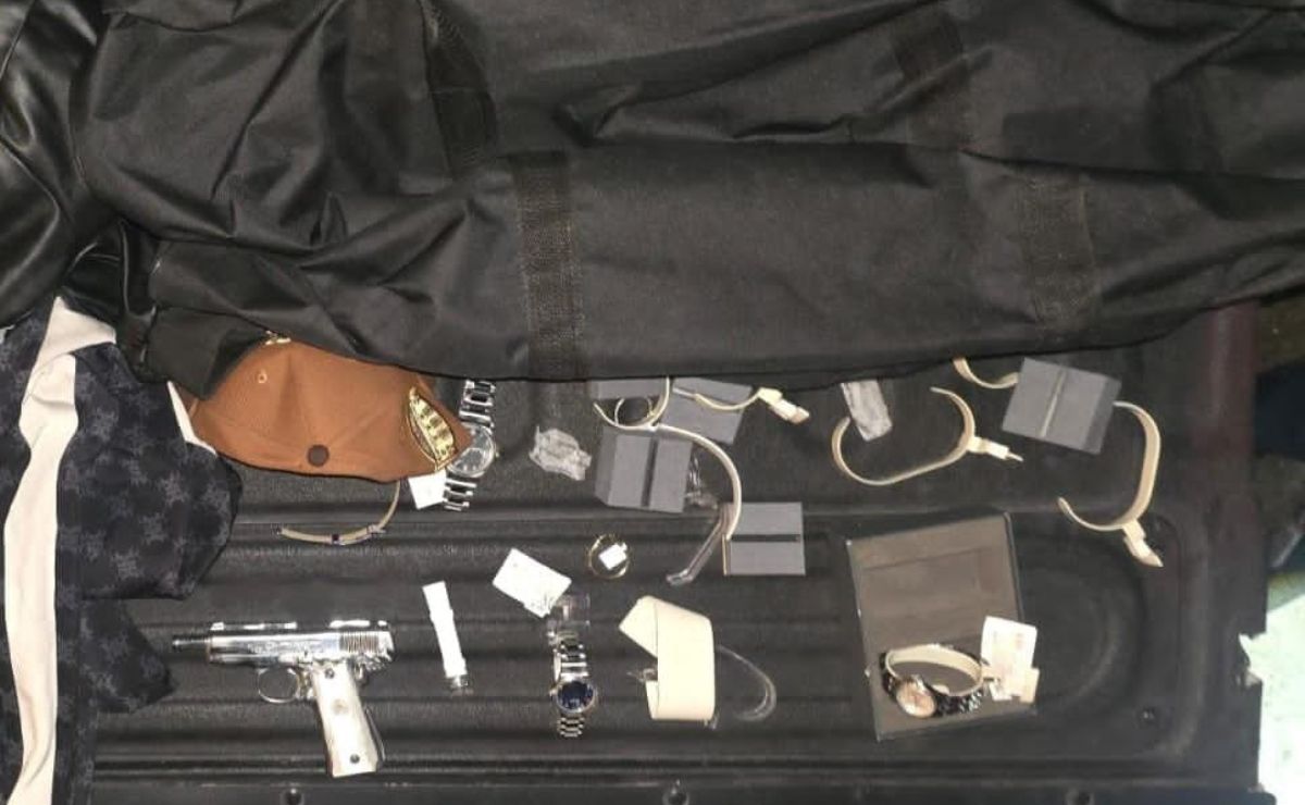 Asaltan joyería en Plaza San Jerónimo; hay un detenido - joyas-recuperadas-tras-asalto-a-local-en-plaza-san-jeronimo