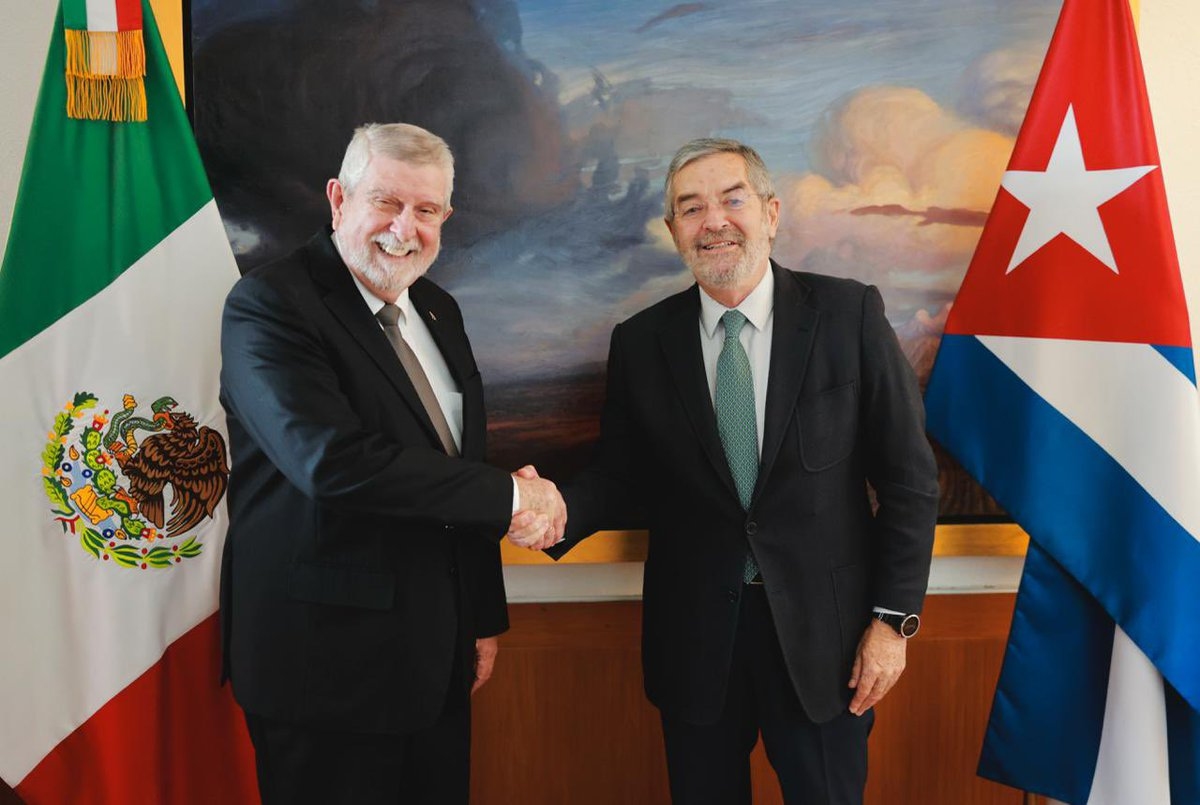 De la Fuente se reúne con el embajador cubano Marcos Rodríguez, quien está por concluir su misión en México