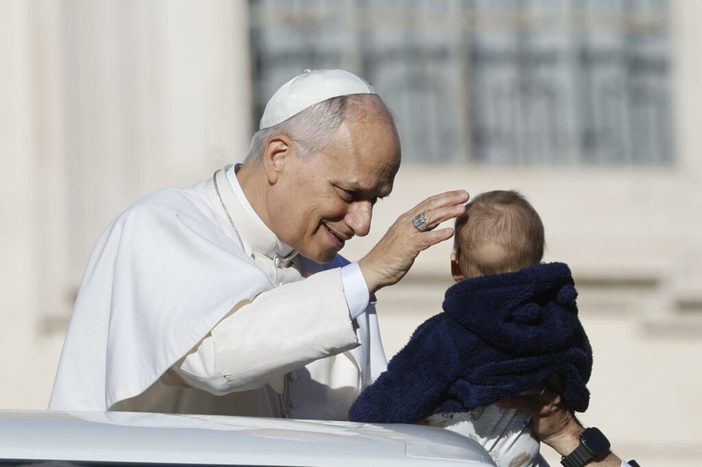 León XIV pide fraternidad en un mundo repleto de guerras y sentimientos de odio