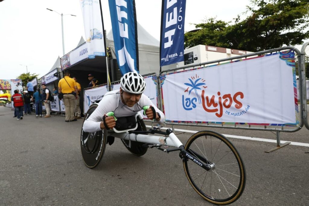 Mazatlán reúne a más de 6 mil corredores en el XXIV Maratón Internacional - mazatlan-reune-a-mas-de-6-mil-corredores-en-el-xxiv-maraton-internacional-1024x682