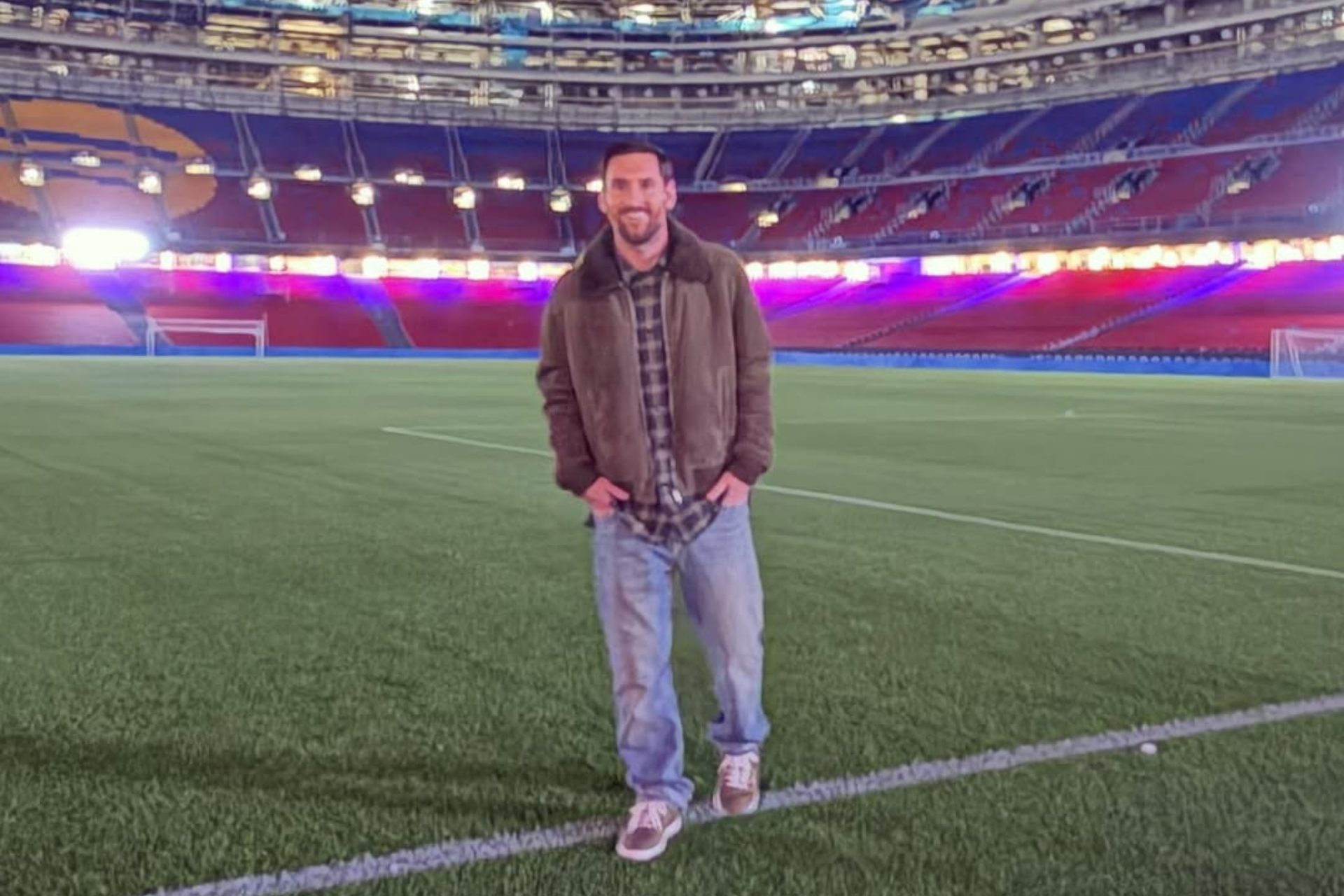 Video: Así ocurrió la visita de Messi al Camp Nou de Barcelona