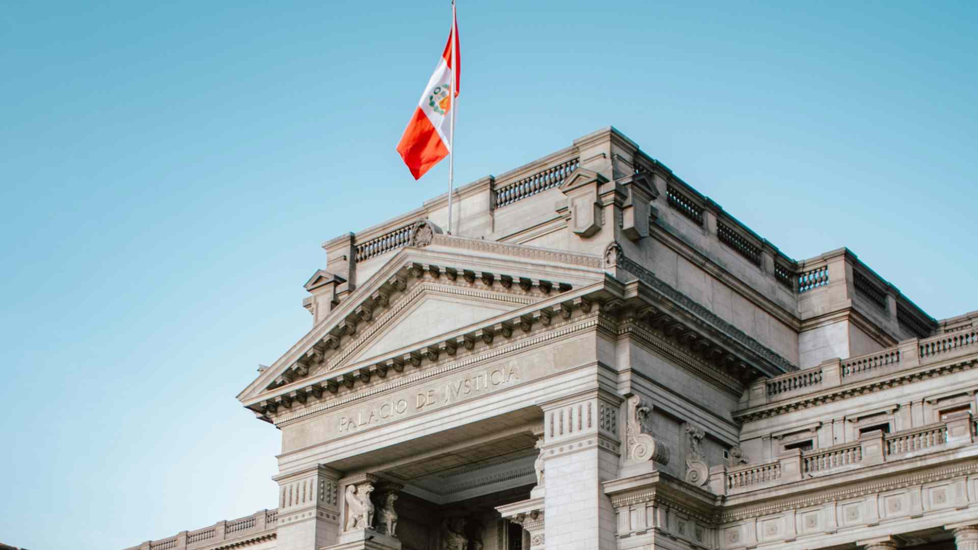 México confirma a Perú decisión de otorgar asilo a primera ministra de Pedro Castillo