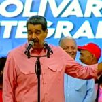 Maduro canta ‘Imagine’ de John Lennon en medio de las tensiones con EE.UU.