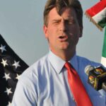 Por aire y por tierra, congresistas vuelven a Washington para votar reapertura de Gobierno