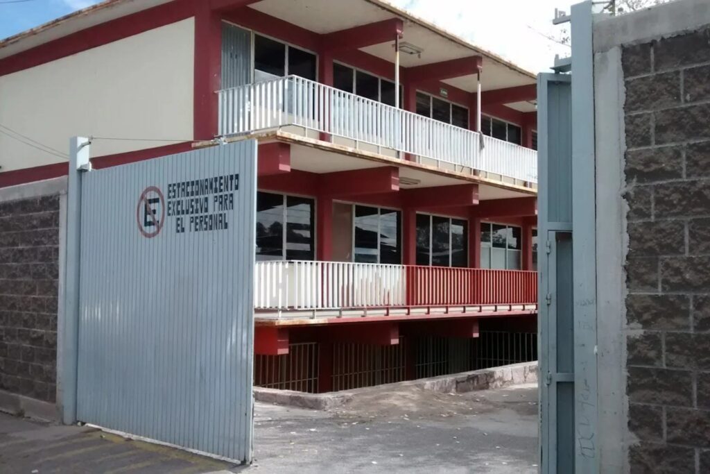 Investigan a un alumno de secundaria en Zacatecas por hacer imágenes íntimas de sus compañeros con IA