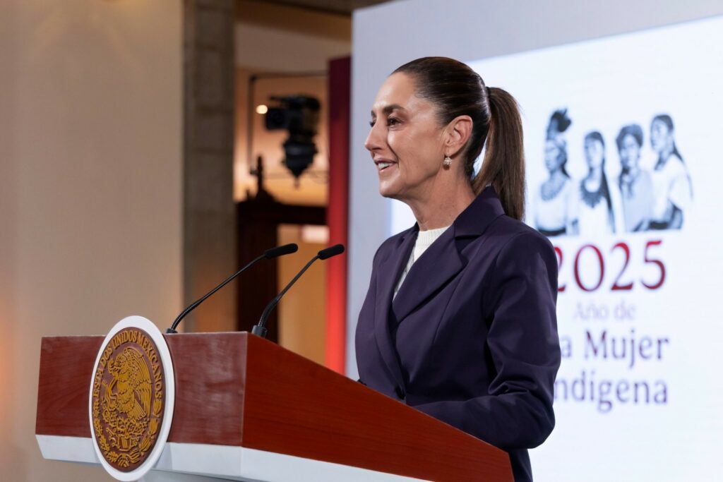 Sheinbaum denuncia al hombre que la acosó en Centro Histórico de CDMX