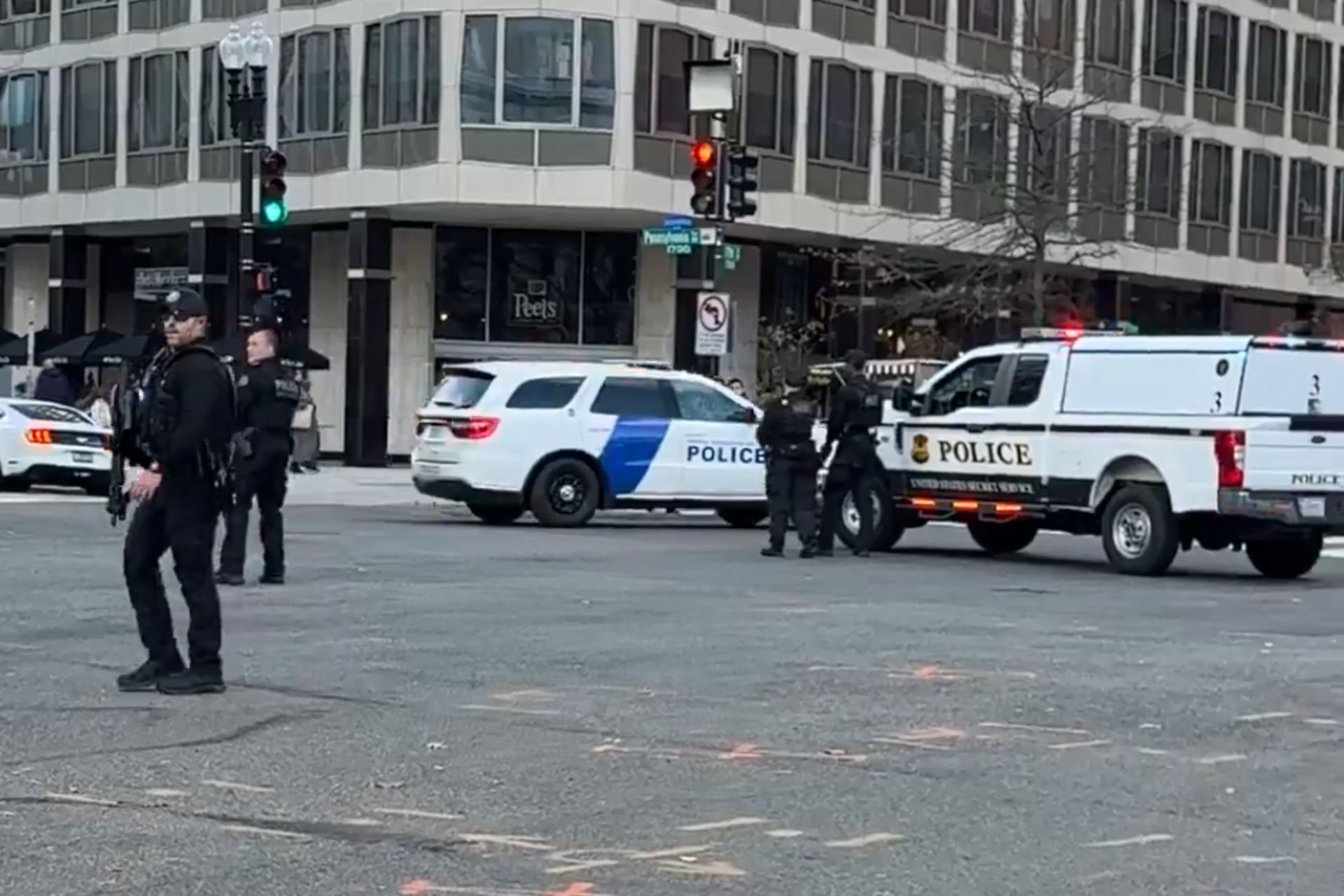 Tiroteo cerca de la Casa Blanca; hay dos agentes de Guardia Nacional de EE.UU. heridos