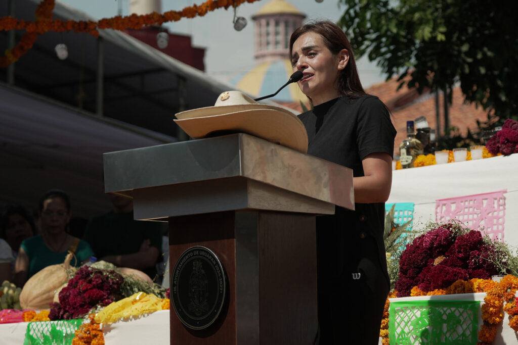 Uruapan exige justicia tras el asesinato del alcalde Carlos Manzo - uruapan-exige-justicia-tras-el-asesinato-del-alcalde-carlos-manzo-1024x683