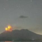 Video: Volcán entra en erupción al suroeste de Japón
