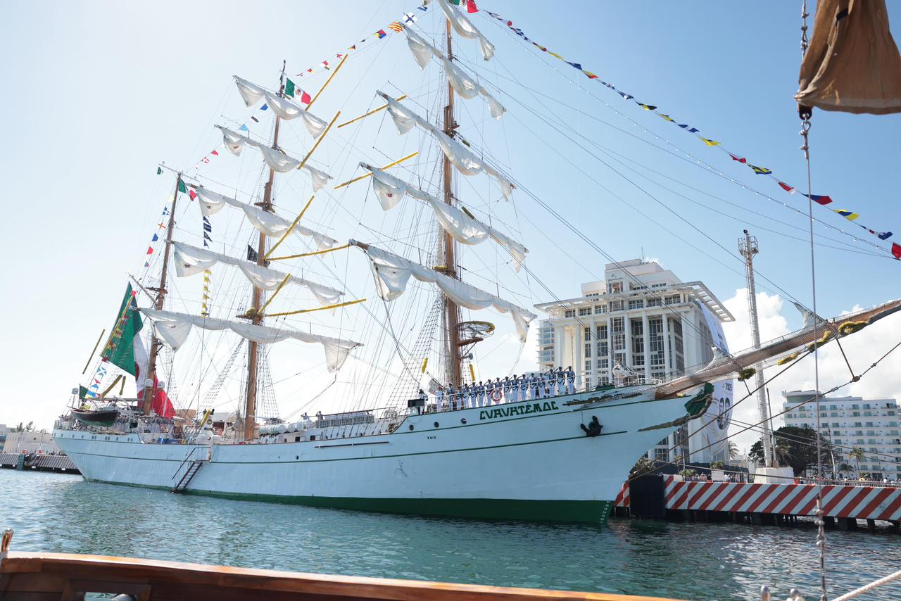 El regreso del Buque Escuela Cuauhtémoc