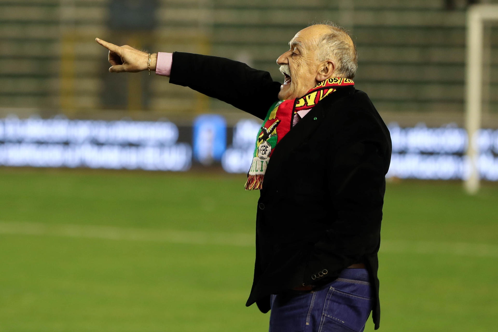 Murio Xabier Azkargorta, extécnico de Chivas