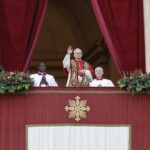 El papa felicitó la Navidad en diez idiomas antes de la bendición ‘Urbi et Orbi’