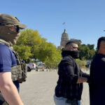 Trump planea detener a 80 mil migrantes en almacenes industriales, según medios