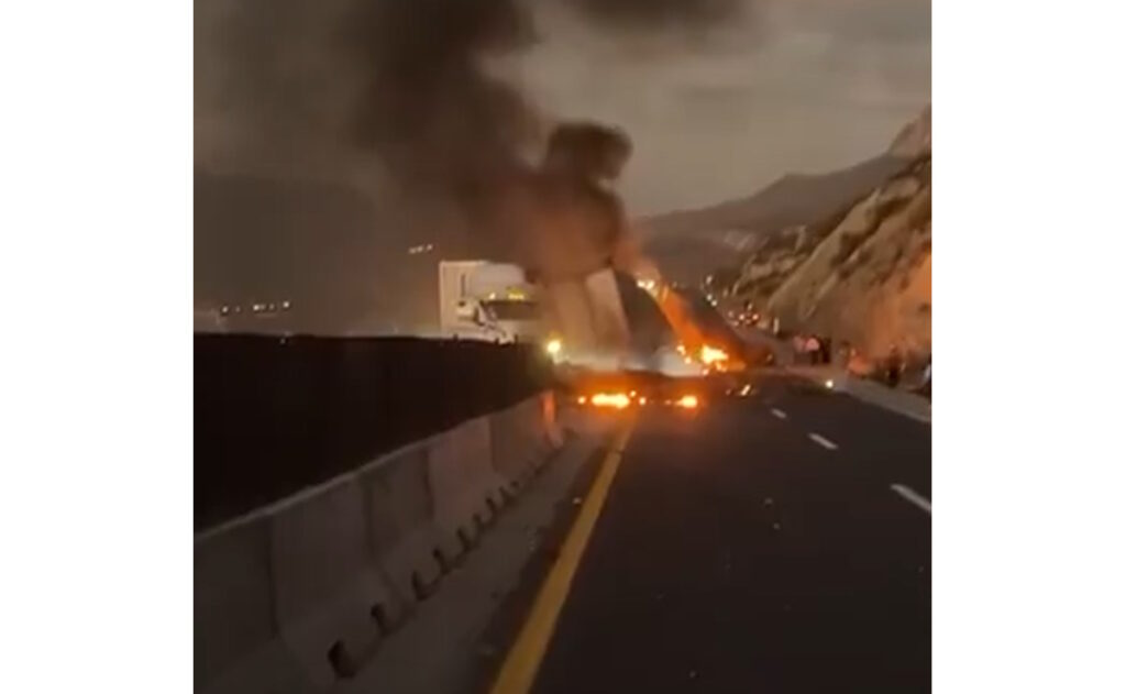 Accidente sobre la autopista Monterrey-Saltillo deja tres heridos
