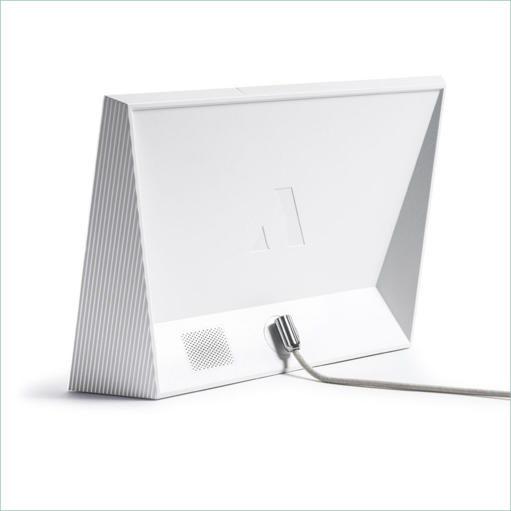 El marco digital que transforma cómo compartimos fotos - aura-carver-2-1024x1024