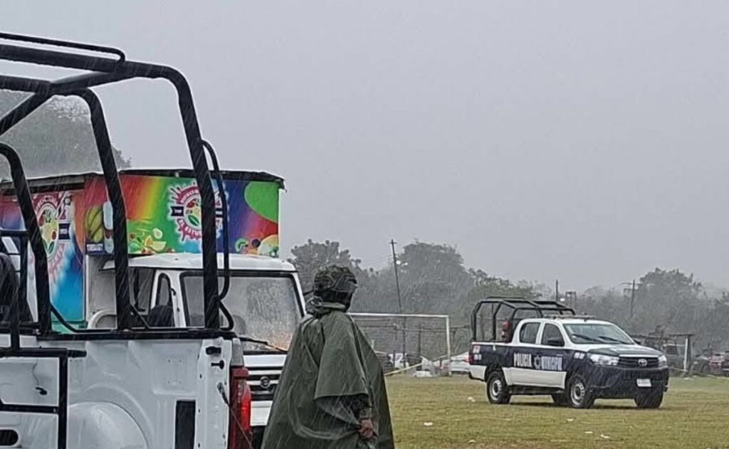 “Hay balazos, vámonos”: Matan a abogado y estudiante en partido de futbol en Veracruz