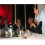 Clinton en un jacuzzi, fiestas con Jagger y Jackson figuran en archivos Epstein