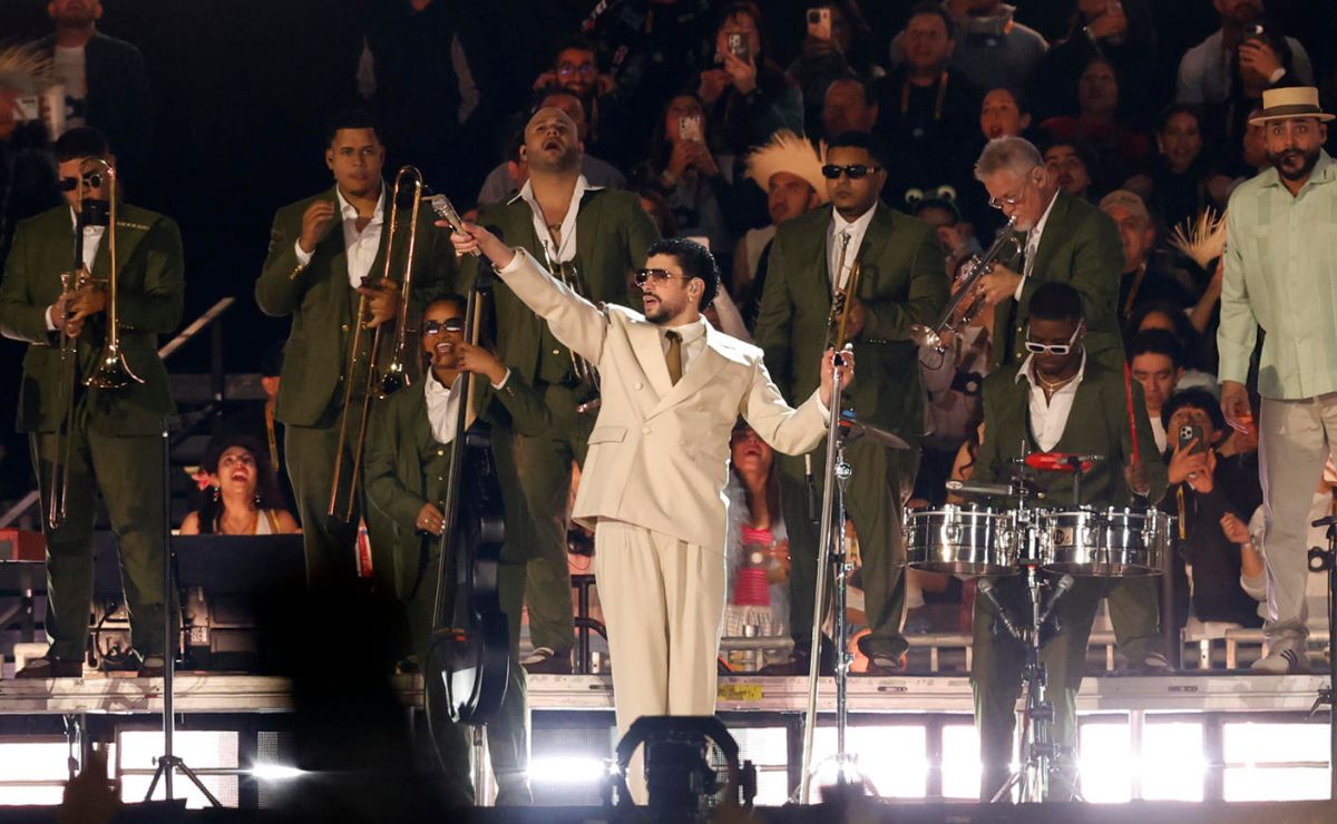 Bad Bunny pone a perrear a miles en su primer concierto en CDMX Bad Bunny pone a perrear a miles en su primer concierto en CDMX