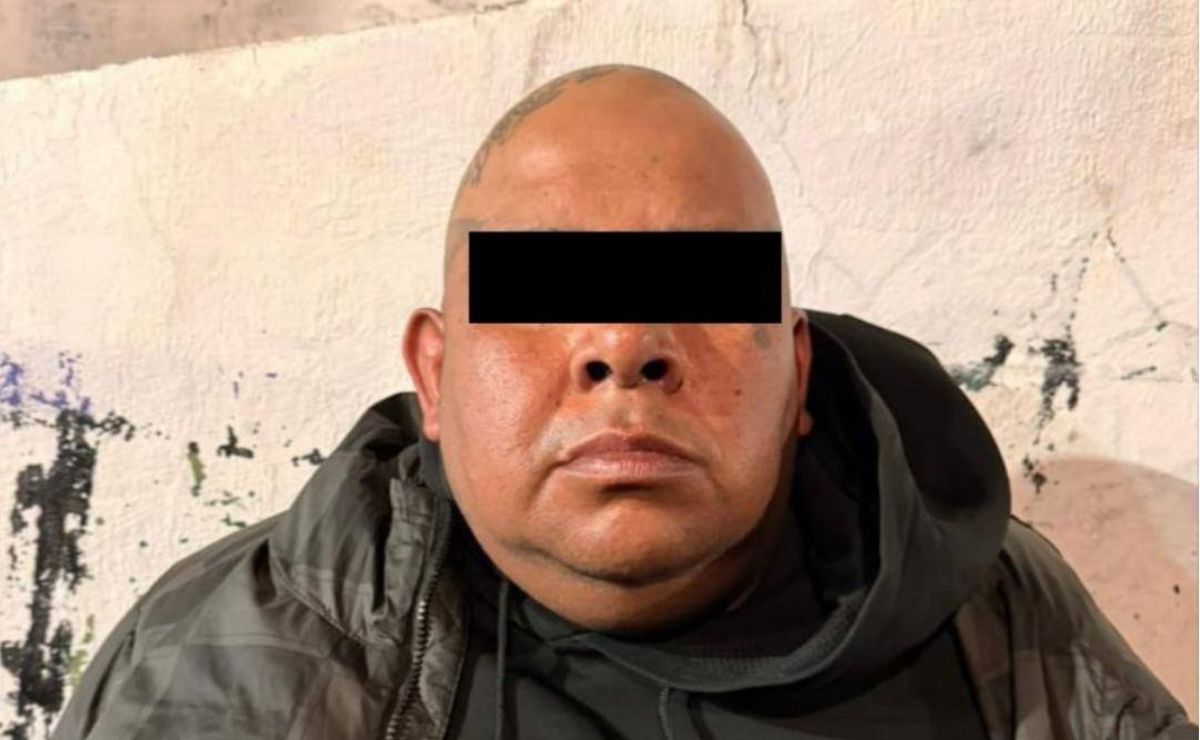 Detienen a ‘Balú’, miembro de La Chokiza, en bazar navideño de Ecatepec Detienen a ‘Balú’, miembro de La Chokiza, en bazar navideño de Ecatepec