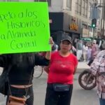 Comerciantes bloquean avenida Juárez de la CDMX