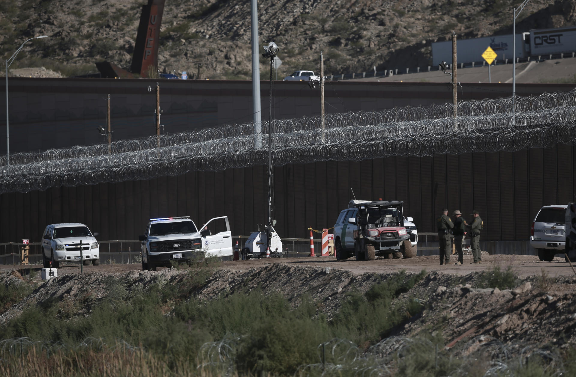 EE.UU. y México colaborarán para responder a ataques de drones del cártel en la frontera EE.UU. y México colaborarán para responder a ataques de drones del cártel en la frontera