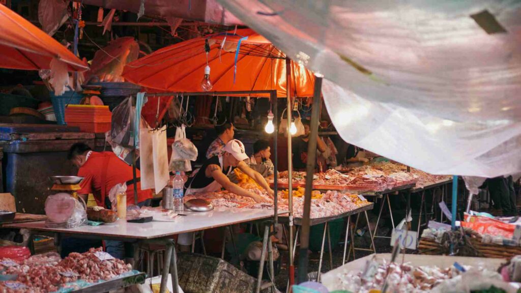 Cámaras de Comercio: abandono institucional es principal motor de la economía informal en México