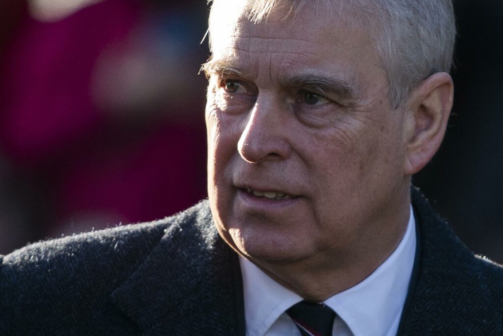 Mensaje asociado a la corona brit&aacute;nica ped&iacute;a a la novia de Epstein “amigas inapropiadas”