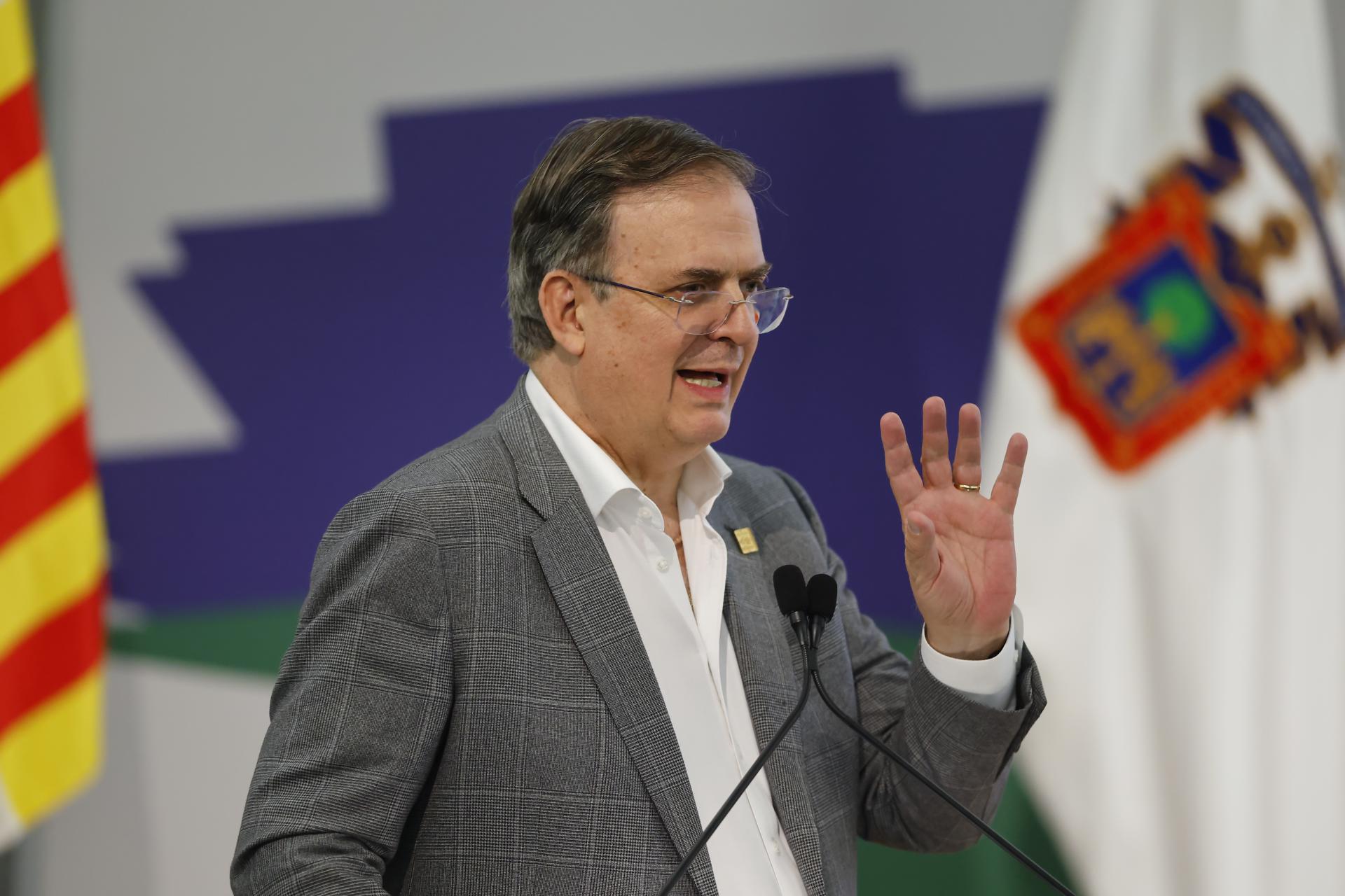 Ebrard dice que aranceles no son contra un país, sino para “proteger un sector en México”