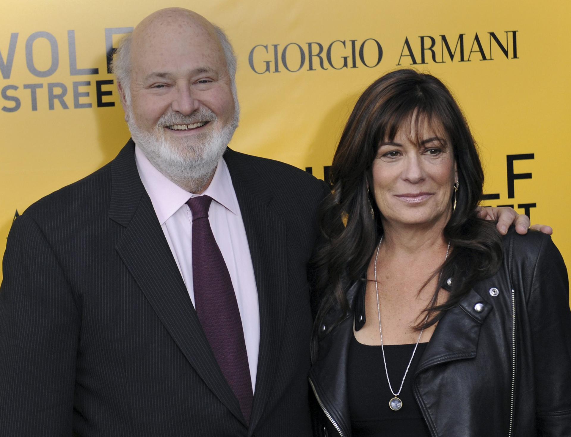 Encuentran muertos al director de cine, Rob Reiner y esposa en su casa de LA Encuentran muertos al director de cine, Rob Reiner y esposa en su casa de LA