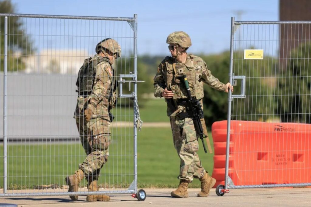 Trump retirará a la Guardia Nacional de Chicago, Los Ángeles y Portland