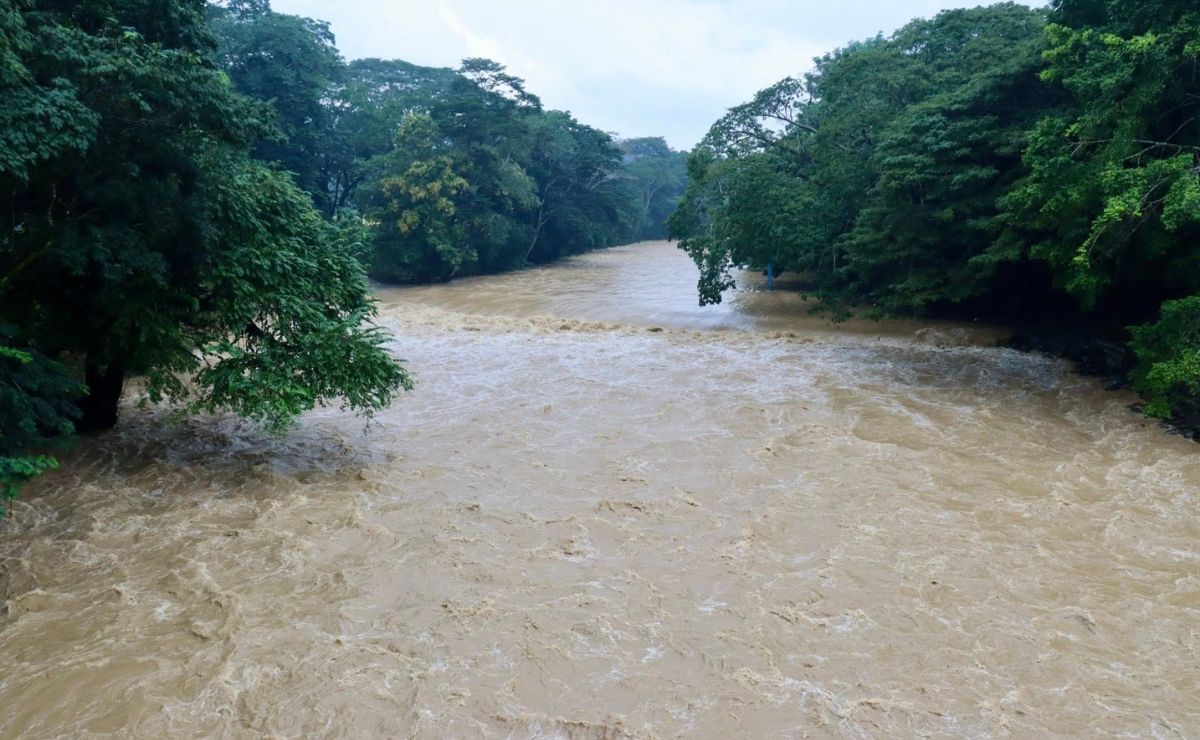 Lluvias en Tabasco dejan un hombre muerto y otro desaparecido Lluvias en Tabasco dejan un hombre muerto y otro desaparecido