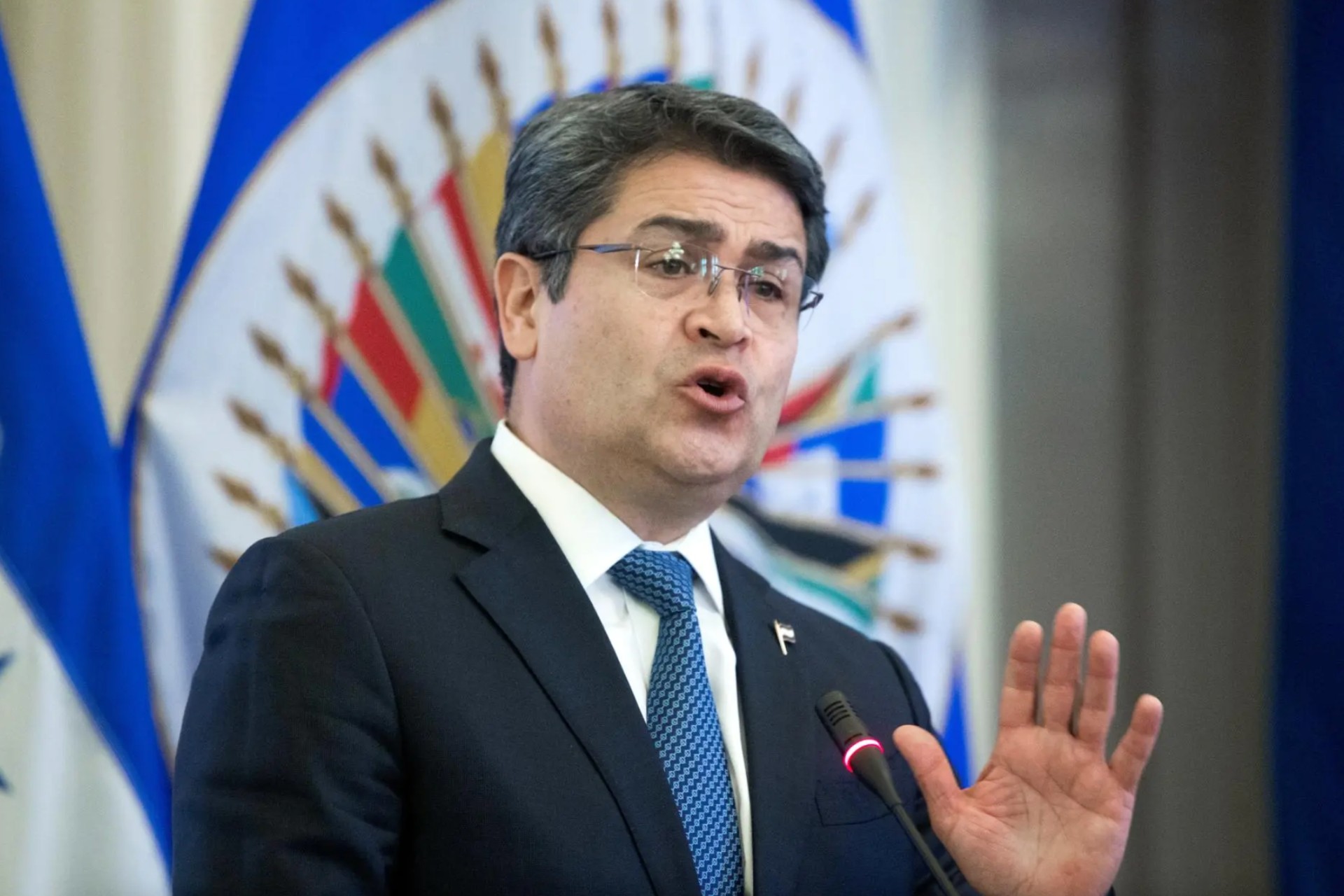 Expresidente hondureño Juan Orlando Hernández sale de la cárcel en EE.UU., tras perdón de Trump Expresidente hondureño Juan Orlando Hernández sale de la cárcel en EE.UU., tras perdón de Trump