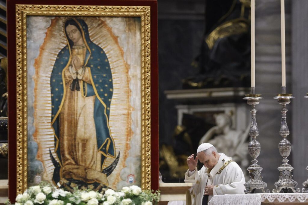 León XIV pide a la Virgen de Guadalupe que aleje a los jóvenes del crimen y adicciones